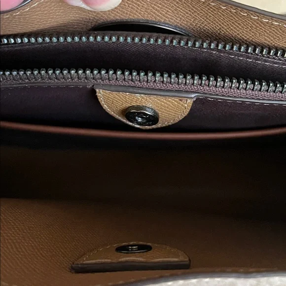 Coach Willow Elegant Tan and Gray Women's Bag - Picture 9 of 15